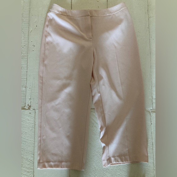 Chicos size 1 NWOT light pink Capri dress pants 8 10 crop - Picture 7 of 7